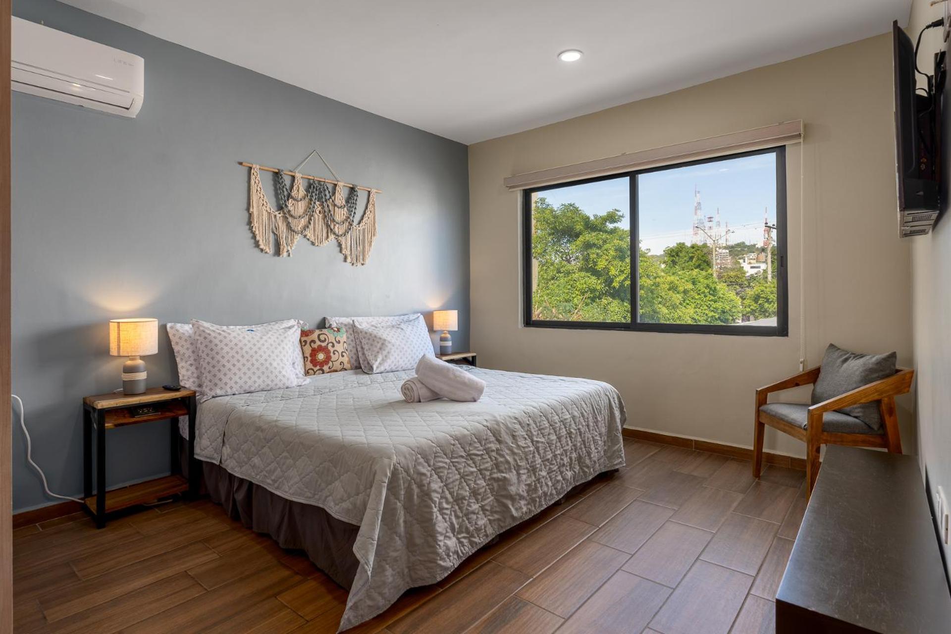 New & Comfy, 5 Star Area, Walk 2 Beach, Pool, Views, King Bed 马萨特兰 外观 照片