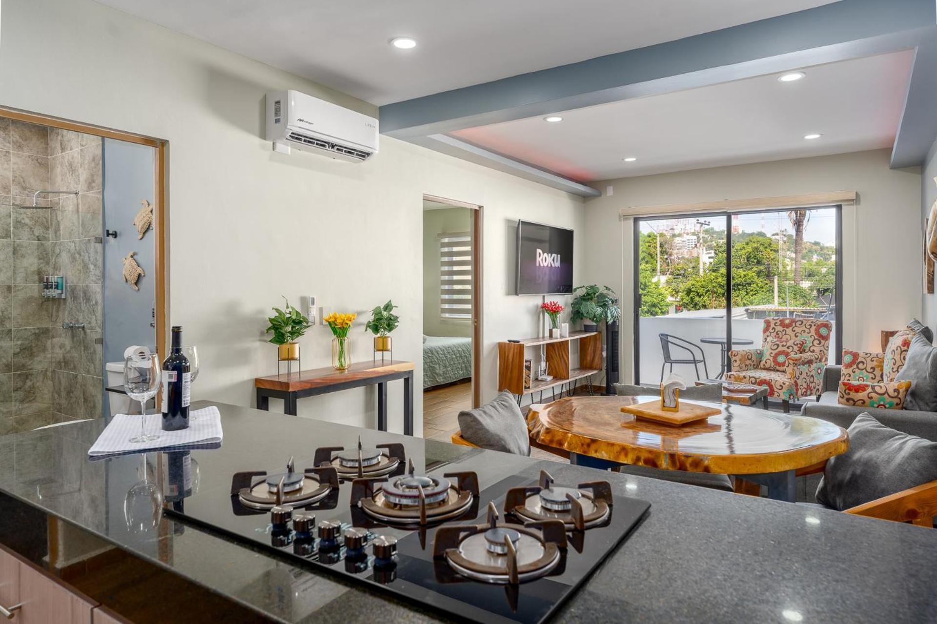 New & Comfy, 5 Star Area, Walk 2 Beach, Pool, Views, King Bed 马萨特兰 外观 照片